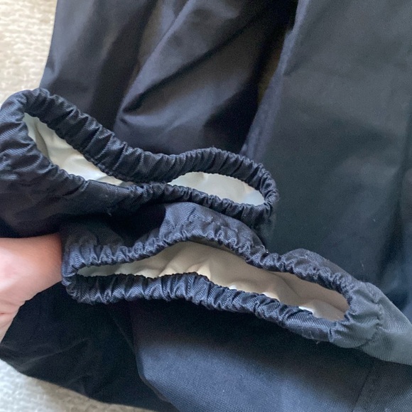 Kids MEC Rain pants size 6 excellent condition - Picture 3 of 4